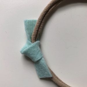 Set of 5 newborn felt knot bows